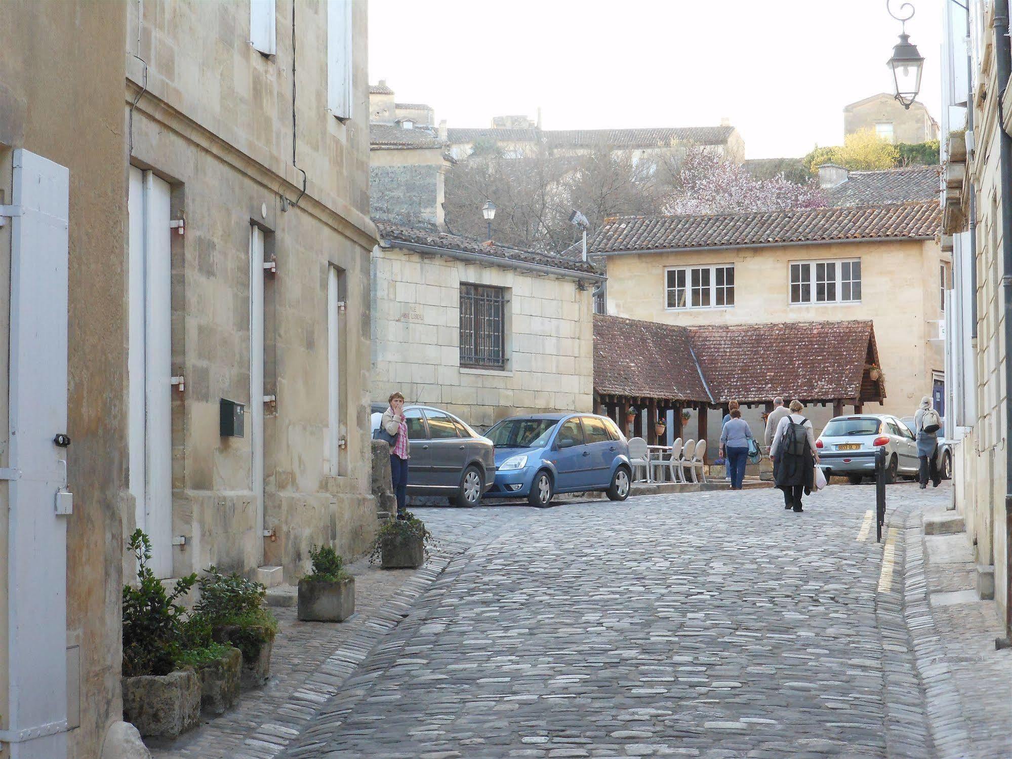 Les Logis Du Roy Aparthotel Saint-Emilion Exterior photo